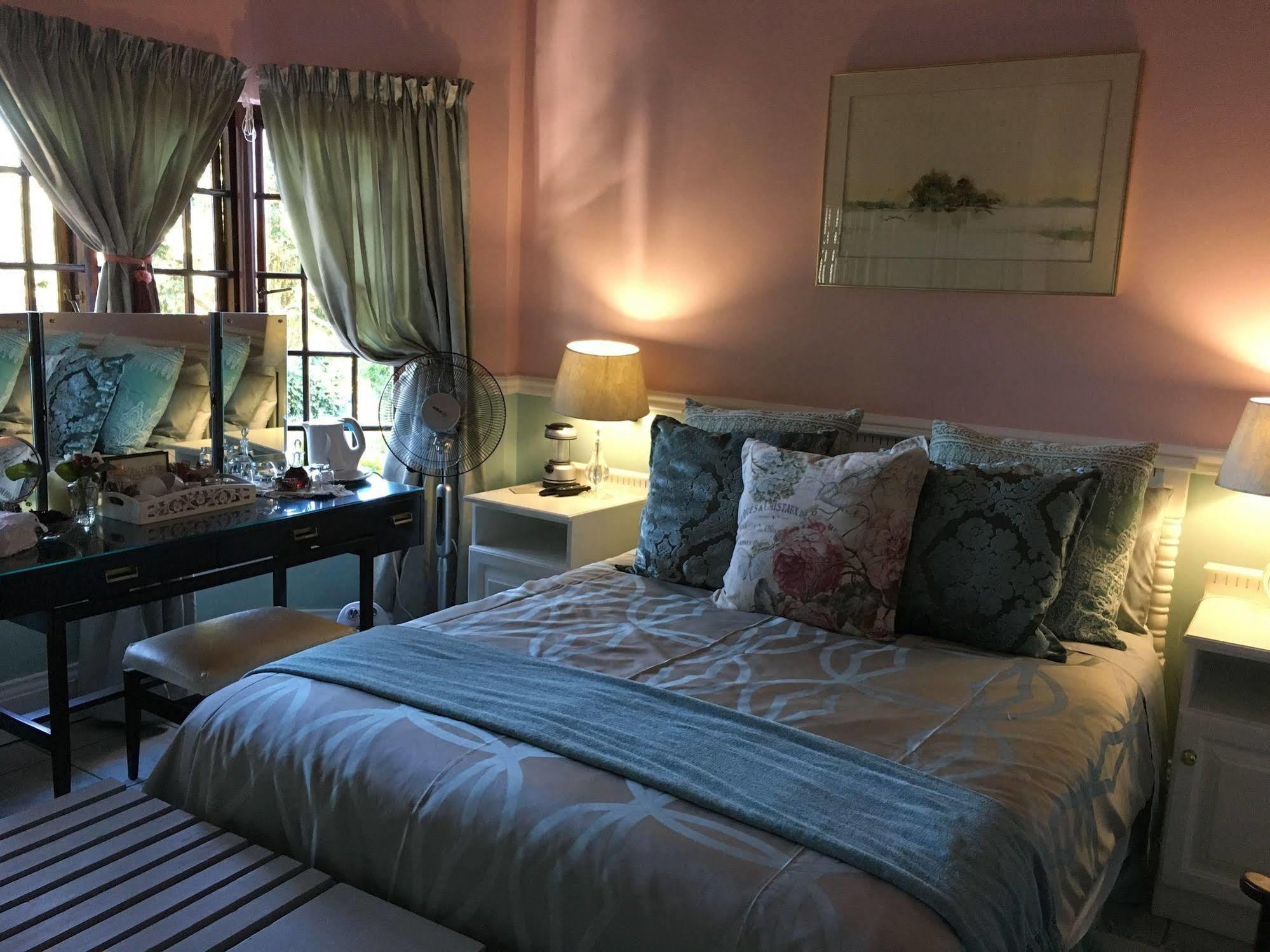 Westlodge At Bed & Breakfast 4*