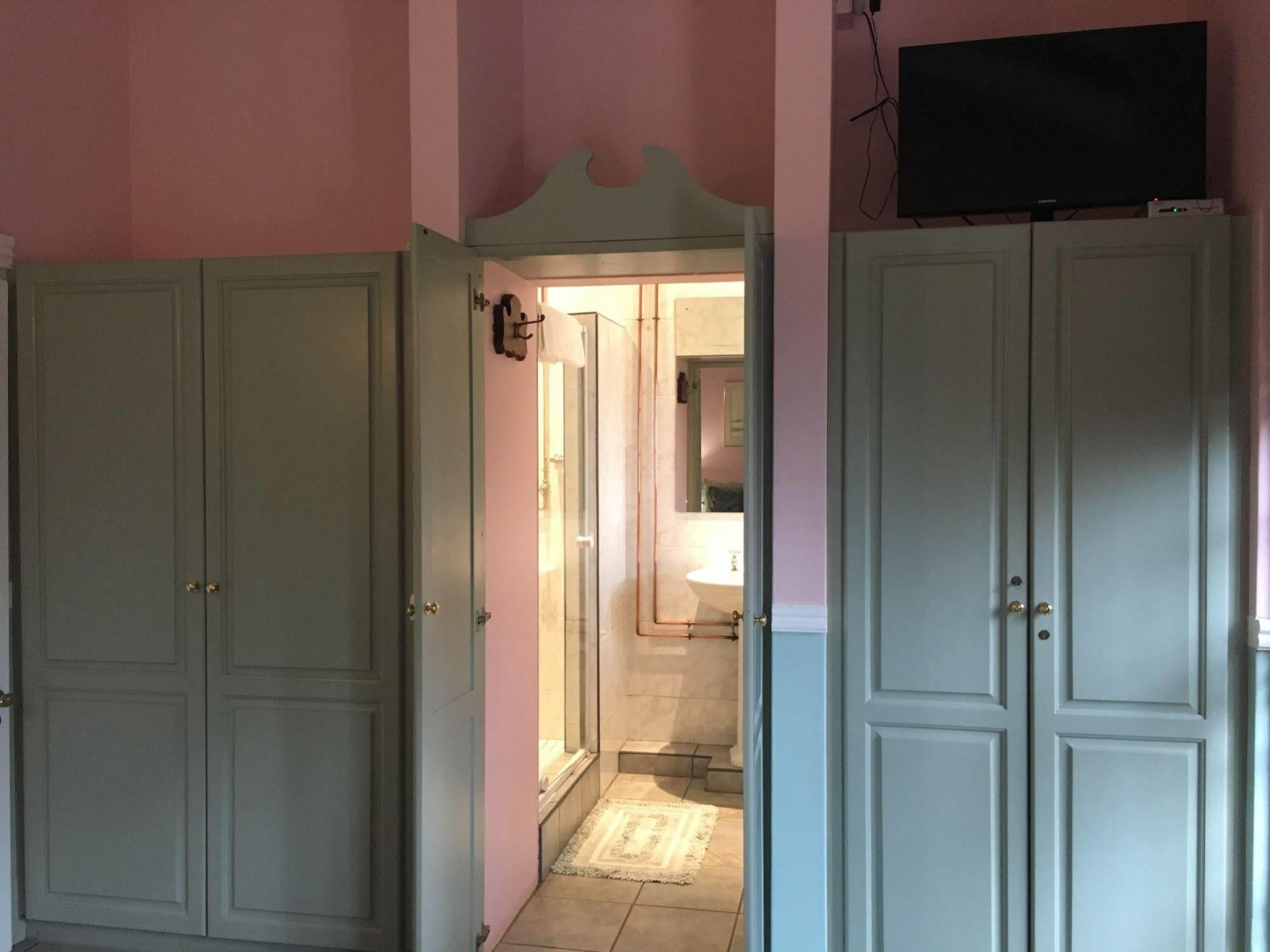 Westlodge At Bed & Breakfast